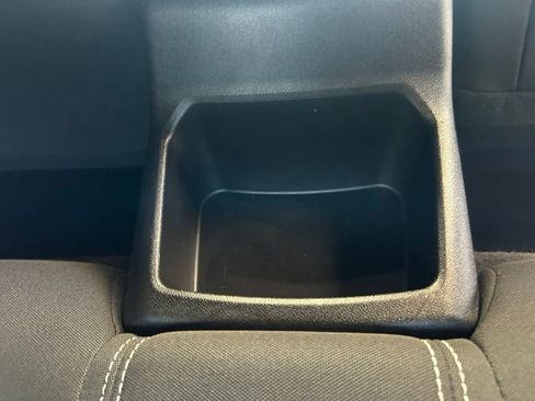 Used 2018 Chevrolet Camaro LT RWD image 28
