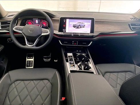 New 2025 Volkswagen Atlas SEL Premium R-Line image 6