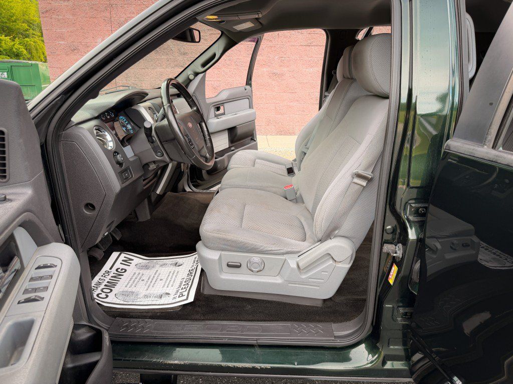 Used 2013 Ford F150 XLT w/ Luxury Equipment Group AWD/4WD image 19