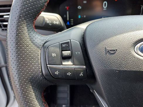 Used 2023 Ford Escape ST-Line Select AWD/4WD image 17
