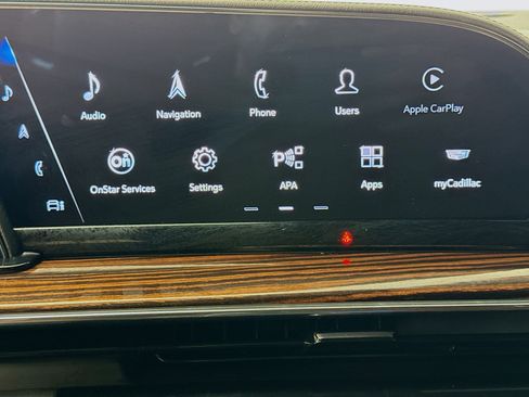 Used 2022 Cadillac Escalade Premium Luxury image 13