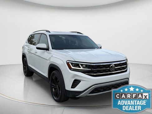 Used 2023 Volkswagen Atlas SE w/ Panoramic Sunroof Package FWD image 8