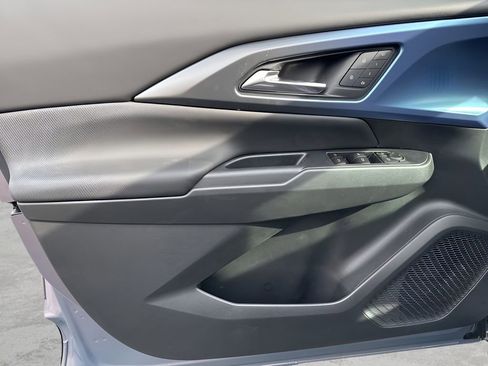 New 2026 Chevrolet Equinox EV LT w/ Convenience Package II image 21