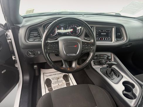 Used 2023 Dodge Challenger GT image 10