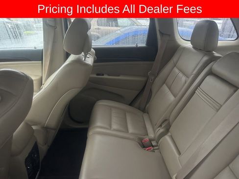 Used 2017 Jeep Grand Cherokee Laredo w/ Quick Order Package 2BE RWD image 9
