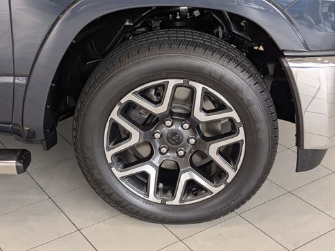 New 2026 RAM 1500 Laramie AWD/4WD image 10
