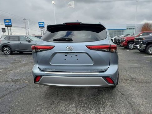 Used 2020 Toyota Highlander Platinum image 7