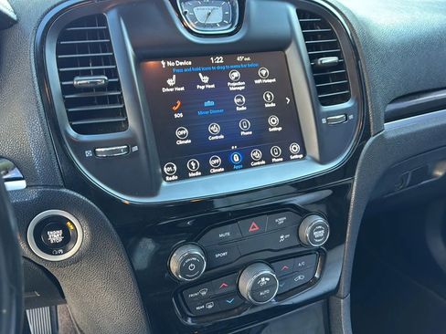 Used 2018 Chrysler 300 S image 14