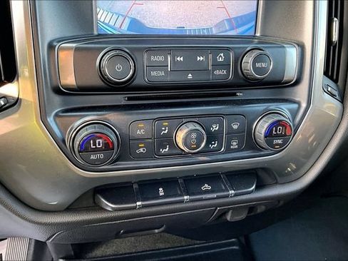 Used 2018 Chevrolet Silverado 1500 LT w/ All Star Edition AWD/4WD image 32