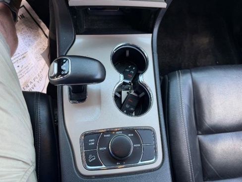 Used 2015 Jeep Grand Cherokee Limited AWD/4WD image 27