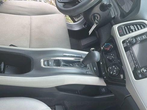Used 2016 Honda HR-V LX image 29
