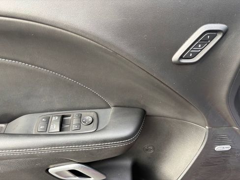 Certified 2022 Dodge Challenger R/T w/ Plus Package image 16