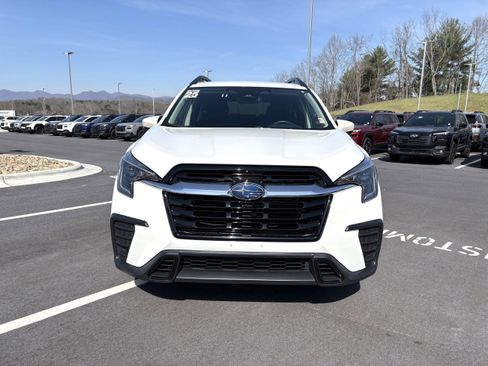 Certified 2025 Subaru Ascent Premium AWD/4WD image 2