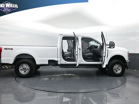 Used 2025 Ford F250 XL w/ XL Chrome Package image 27