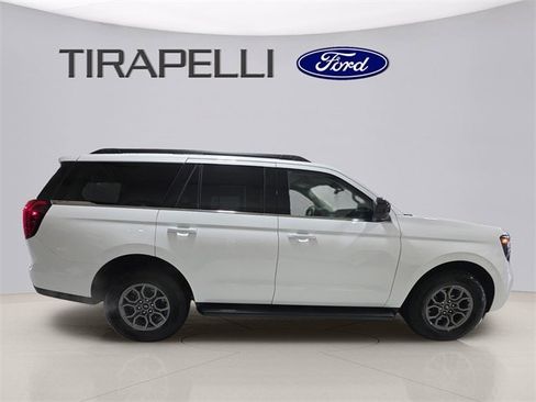 Certified 2025 Ford Expedition Active image 6