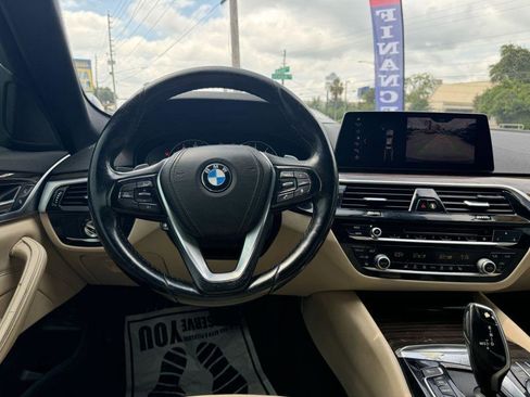 Used 2019 BMW 530i xDrive w/ Convenience Package image 16