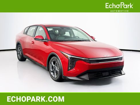 Used 2025 Kia K4 FWD image 1