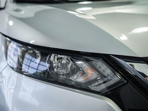 Used 2020 Nissan Rogue Sport S AWD/4WD image 15
