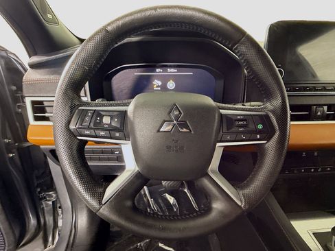 Used 2022 Mitsubishi Outlander SEL FWD image 13
