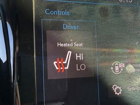 Used 2018 Chrysler Pacifica Touring-L w/ Advanced Safetytec Group image 26