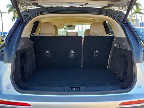 Used 2020 Lincoln Corsair FWD w/ Equipment Group 101A image 12