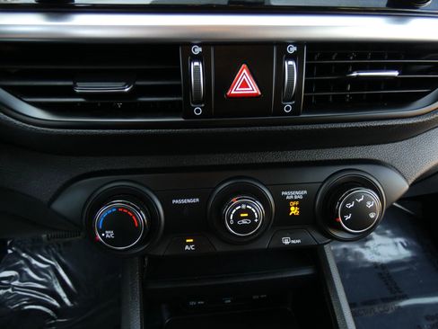 Used 2023 Kia Forte LXS image 59