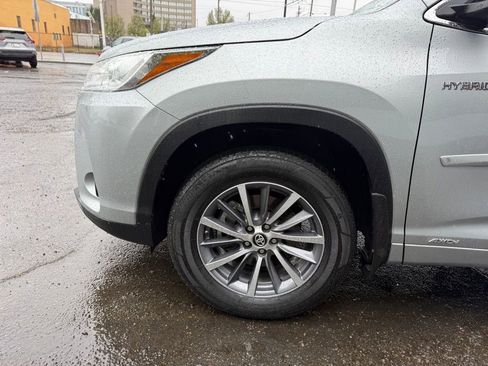 Certified 2018 Toyota Highlander XLE image 14