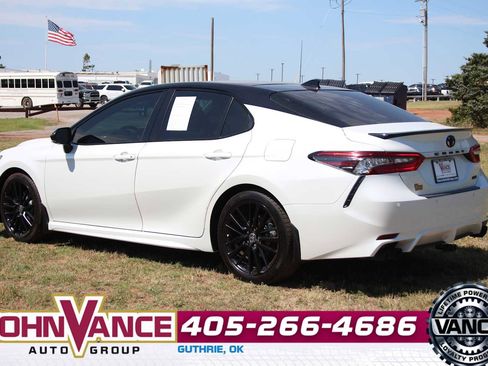 Used 2022 Toyota Camry XSE w/ Navigation Package FWD image 6