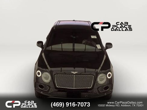 Used 2018 Bentley Bentayga AWD/4WD image 3