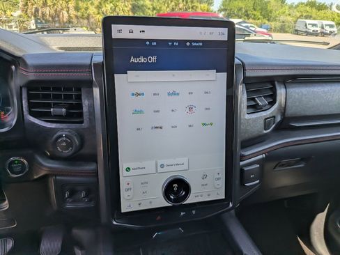 Used 2023 Ford Expedition Max Limited image 25