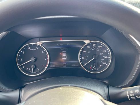 Certified 2024 Nissan Sentra SV FWD image 19