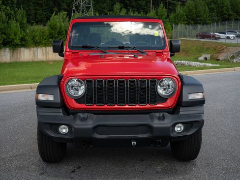 Used 2024 Jeep Wrangler Sport AWD/4WD image 2