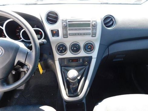 Used 2009 Toyota Matrix image 16