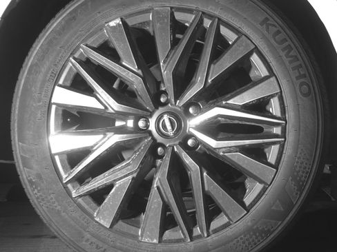Used 2025 Nissan Altima 2.5 SV FWD image 15