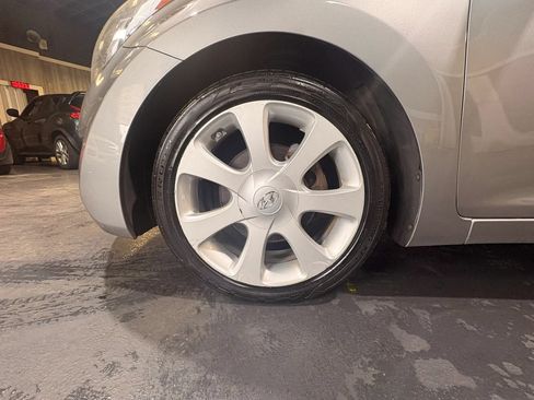 Used 2012 Hyundai Elantra Limited FWD image 30
