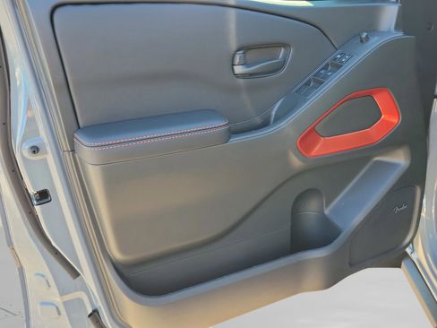New 2026 Nissan Frontier PRO-4X image 18