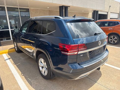 Used 2018 Volkswagen Atlas SE FWD image 2