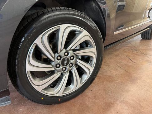 Used 2022 Lincoln Navigator L Reserve RWD image 24