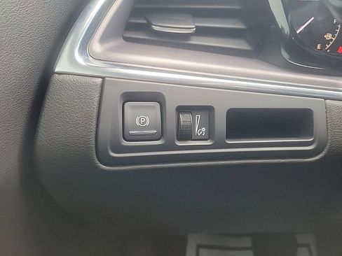 Certified 2020 Cadillac XT5 Luxury image 10