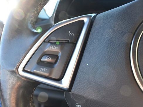 Used 2019 Chevrolet Camaro LT image 18