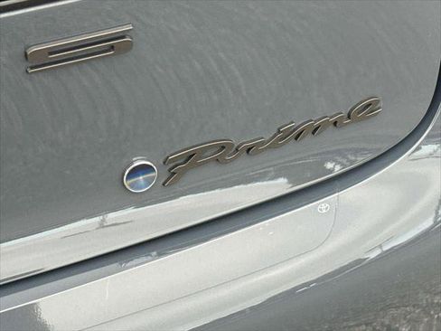 Certified 2023 Toyota Prius Prime FWD image 6