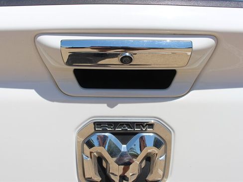 Used 2020 RAM 1500 Big Horn AWD/4WD image 12