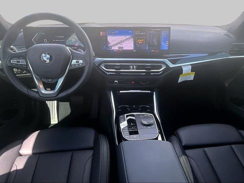 Used 2024 BMW 330i Sedan w/ Premium Package RWD image 13