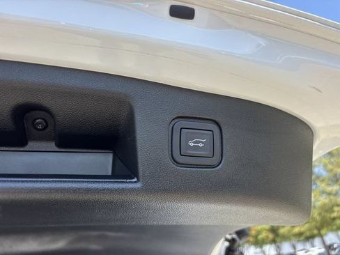Used 2024 Chevrolet Blazer EV RS AWD/4WD image 9