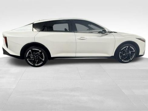 Used 2025 Kia K4 GT-Line w/ GT-Line Sunroof Package image 10