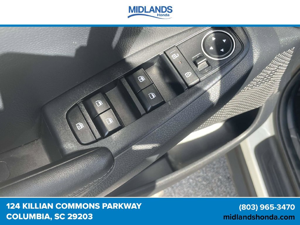 Used 2024 Kia Seltos S AWD/4WD image 15
