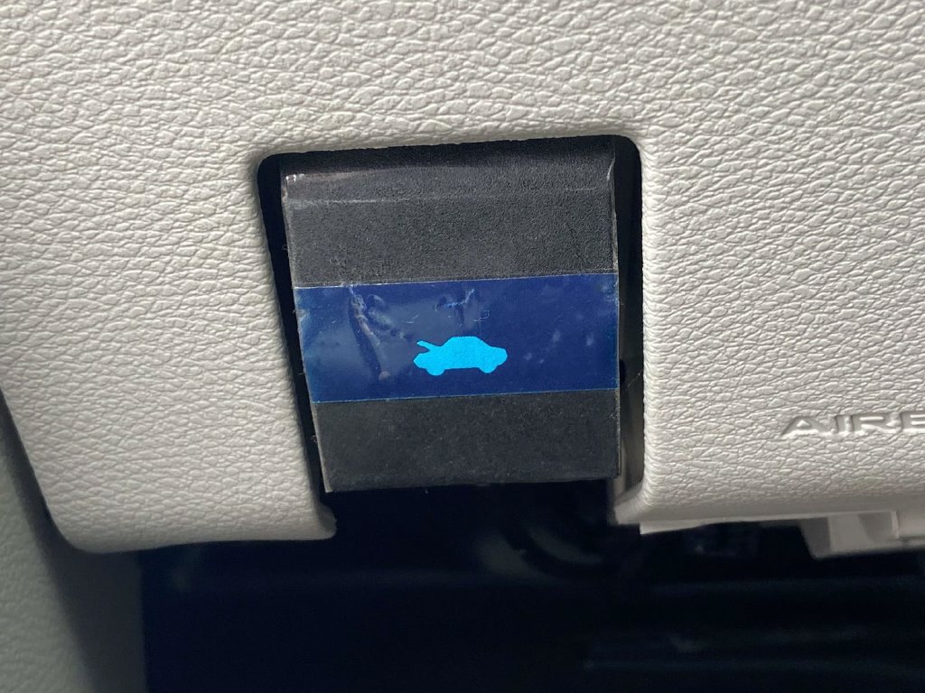 Used 2024 Chrysler Pacifica Touring-L FWD image 26