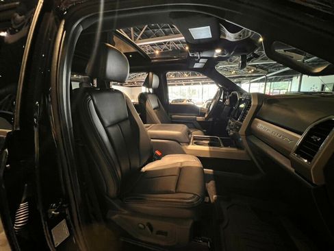 Used 2022 Ford F250 Lariat w/ Tremor Off-Road Package AWD/4WD image 32