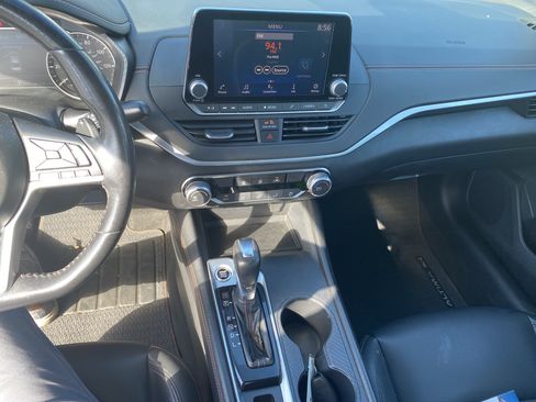 Used 2022 Nissan Altima 2.5 SR AWD/4WD image 17