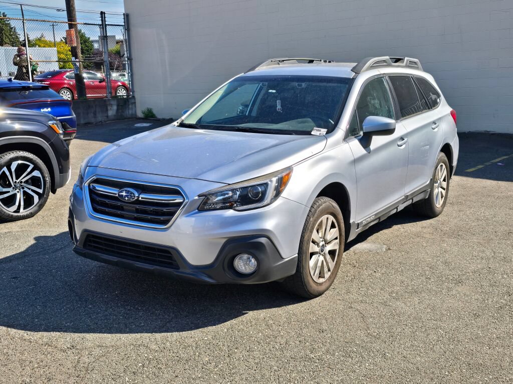 Used 2019 Subaru Outback 2.5i Premium AWD/4WD image 3